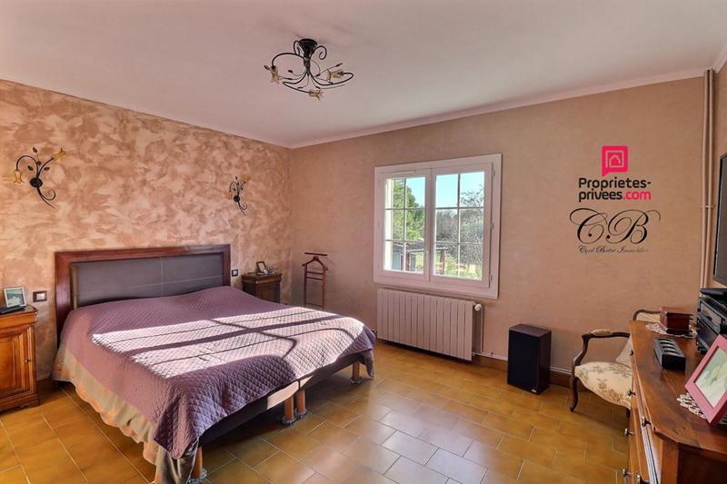 Maison - 180 m² - 6 pièces