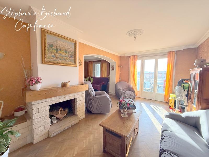 Appartement - 98 m² - 4 pièces