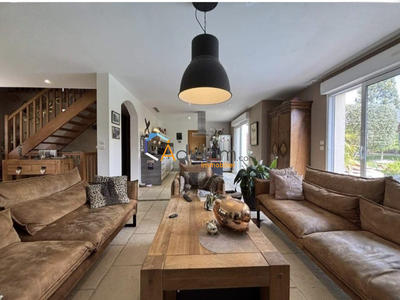 Maison - 151 m² - 7 pièces