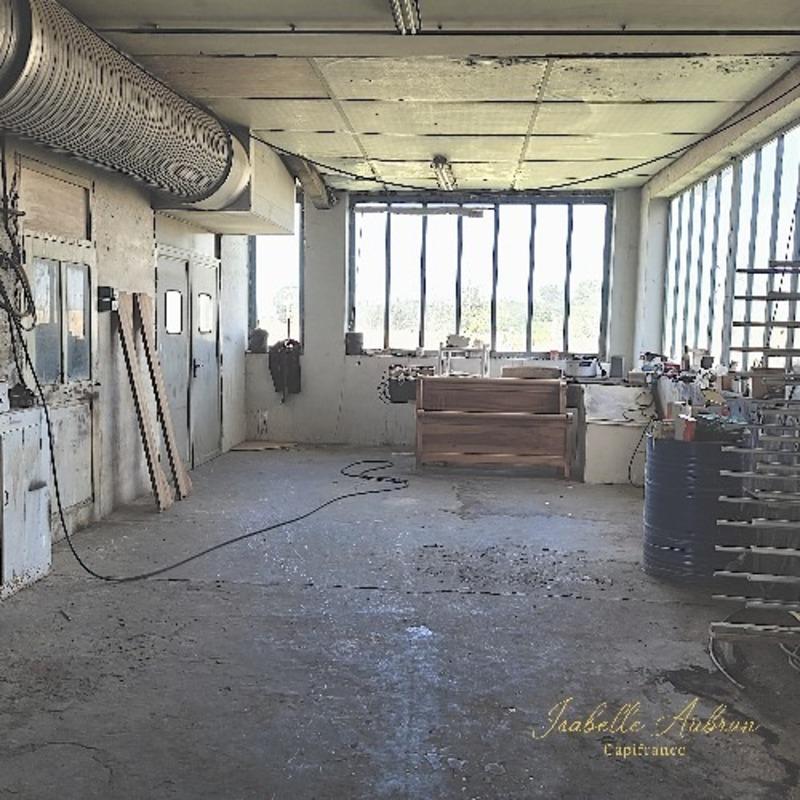 Local artisanal - 1 300 m²
