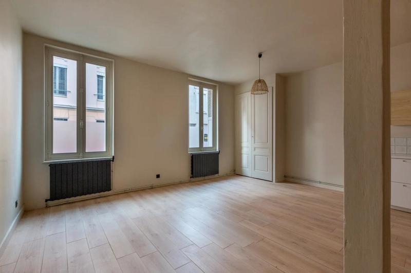 Appartement - 60 m² - 2 pièces