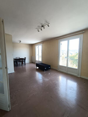 Appartement - 83 m² - 3 pièces