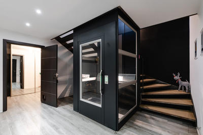 Maison contemporaine - 350 m² - 9 pièces