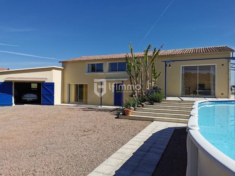 Maison - 225 m² - 11 pièces