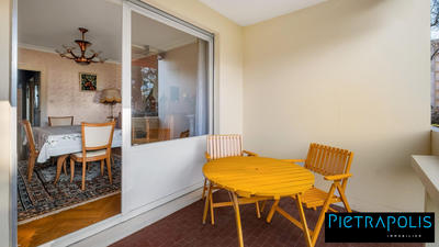 Appartement - 83 m² - 3 pièces
