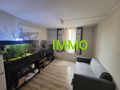 Immeuble - 90 m² - 7 pièces