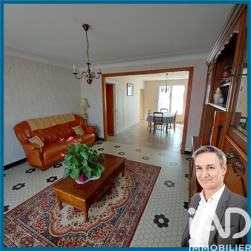 Maison - 97 m² - 7 pièces