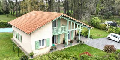 Maison - 125 m² - 6 pièces