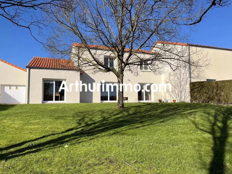 Maison - 197 m² - 6 pièces