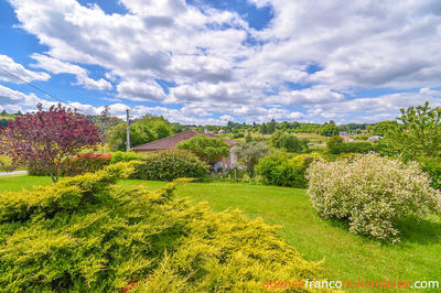 Maison - 216 m² - 9 pièces