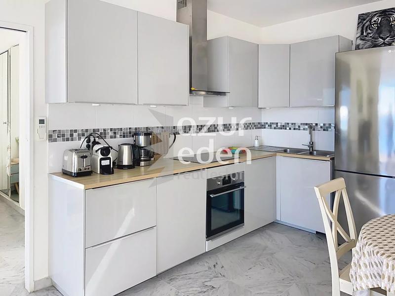 Appartement - 79 m² - 4 pièces