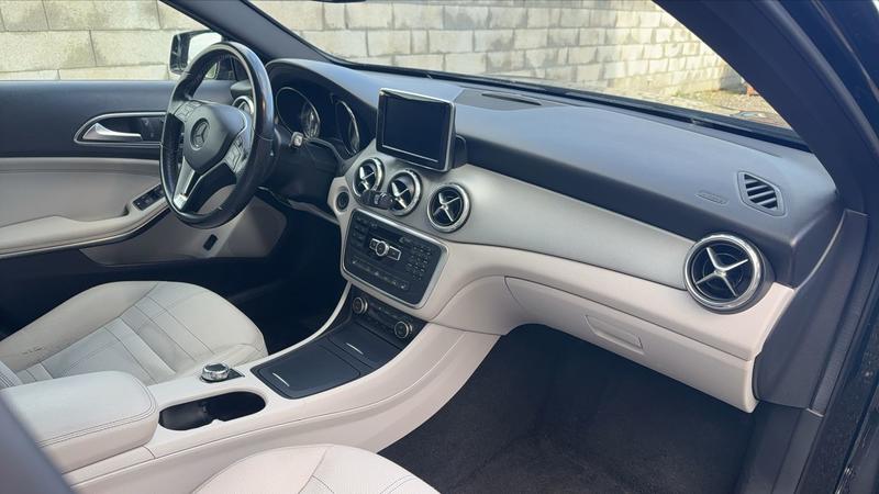 Mercedes Gla 200 Cdi 136 7g-Dct Sensation