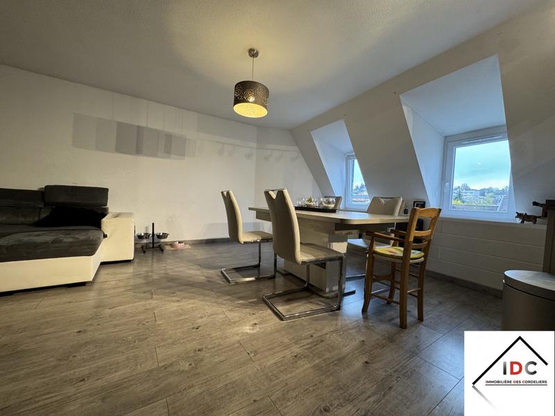 Duplex - 90 m² - 3 pièces