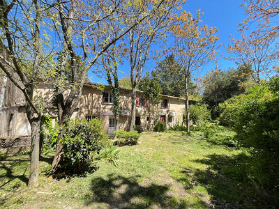 Maison - 150 m² - 9 pièces