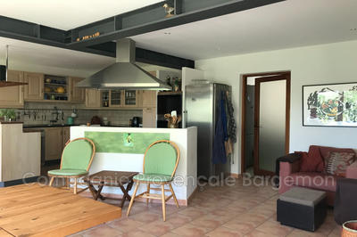 Maison - 250 m² - 7 pièces