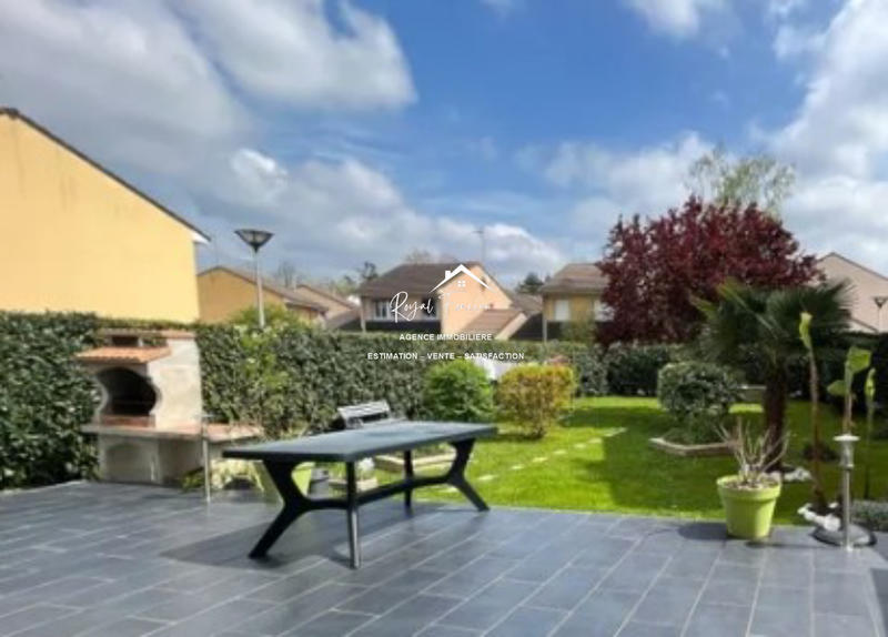 Maison traditionnelle - 97 m² - 5 pièces