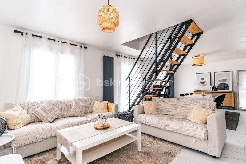 Maison - 113 m² - 6 pièces