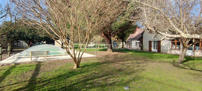 Propriété - 179 m² - 5 pièces