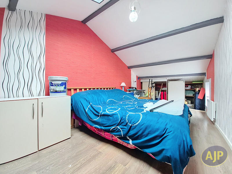 Maison - 105 m² - 5 pièces