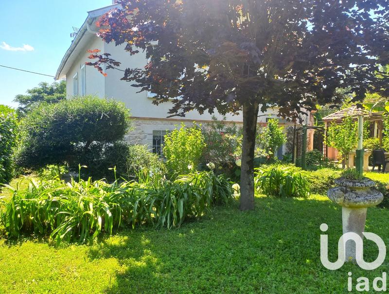 Maison - 161 m² - 8 pièces