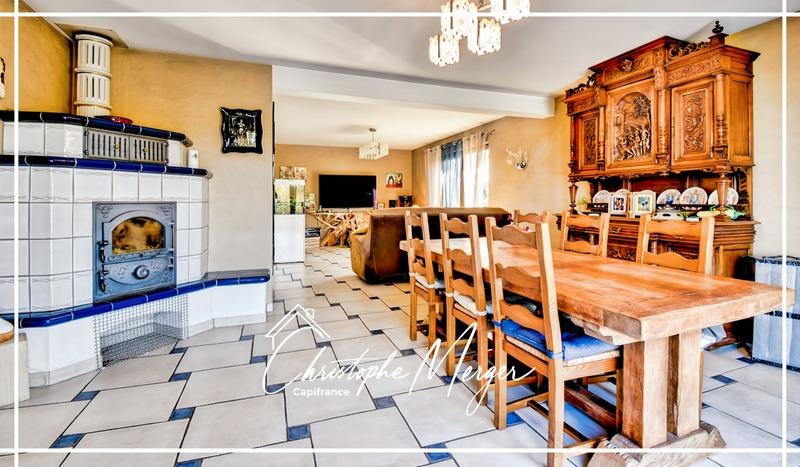 Maison - 220 m² - 6 pièces