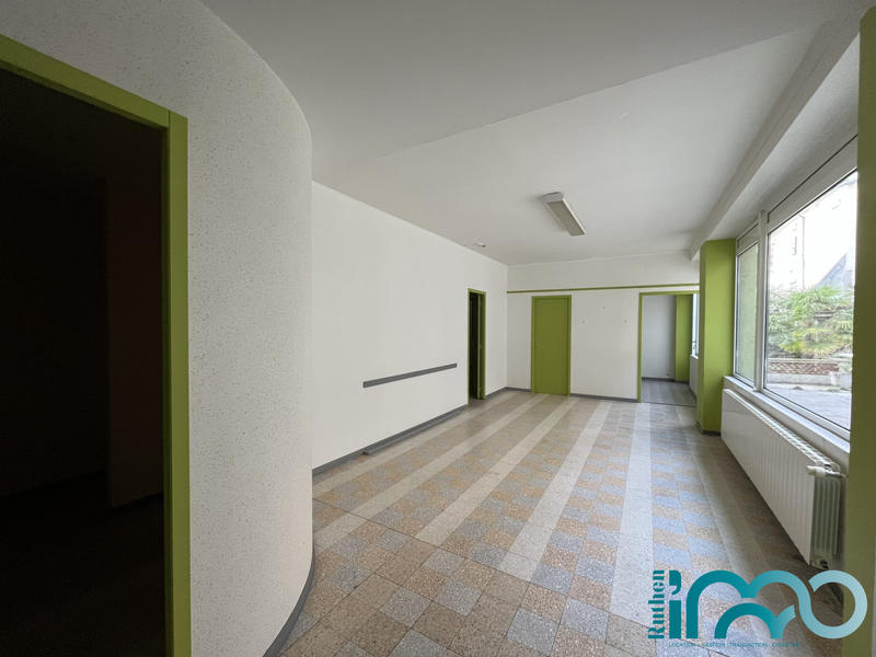 Local commercial - 75 m² - 2 pièces