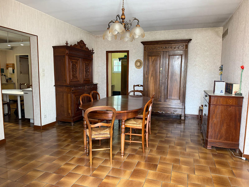 Maison - 140 m² - 6 pièces