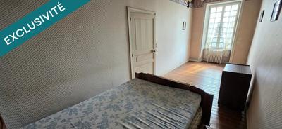 Maison - 267 m² - 11 pièces