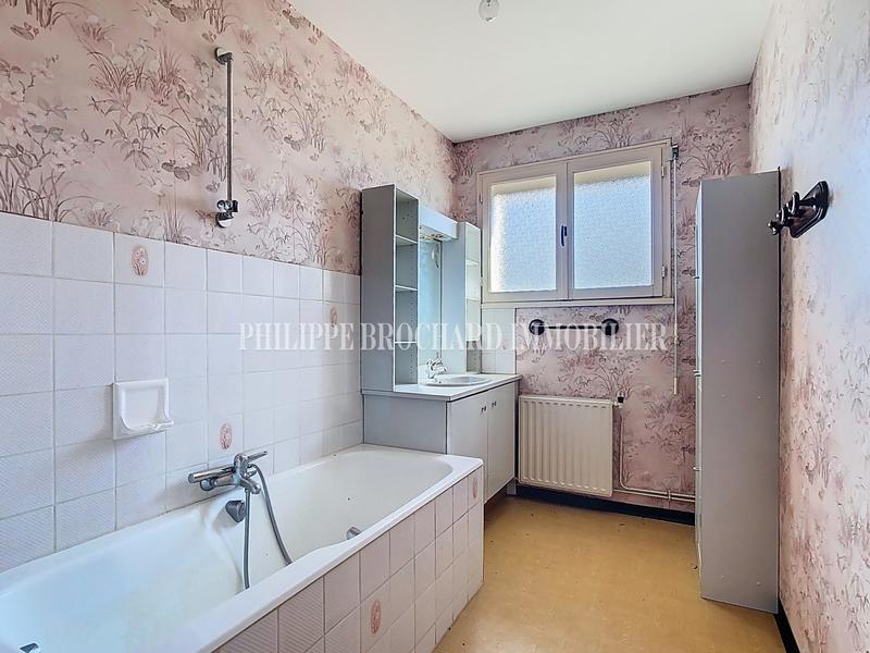 Maison ancienne - 177 m² - 9 pièces