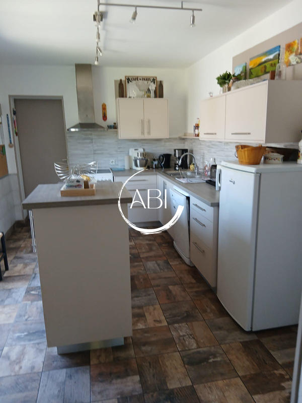 Local d'activités - 290 m² - 3 pièces