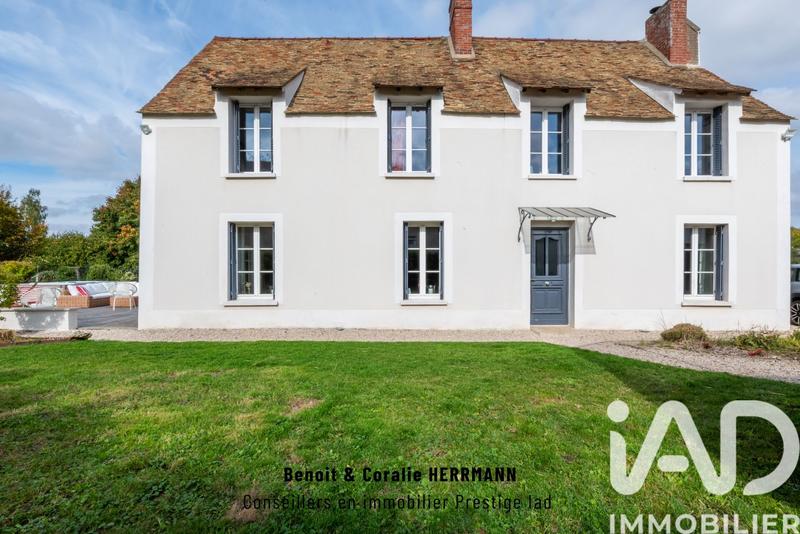 Maison - 208 m² - 7 pièces