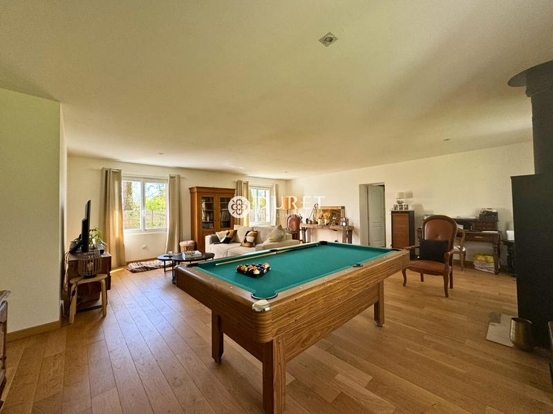 Maison - 179 m² - 5 pièces