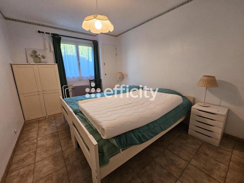 Maison - 208 m² - 11 pièces