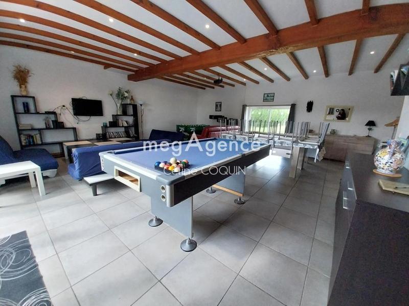 Maison de campagne - 410 m² - 17 pièces