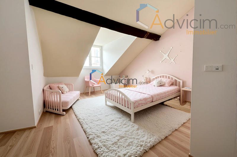 Maison - 175 m² - 6 pièces