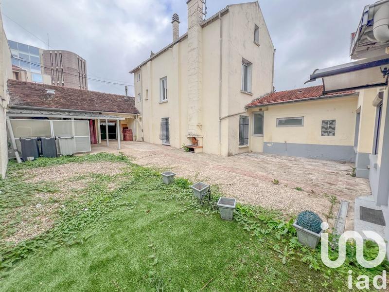 Maison - 110 m² - 4 pièces