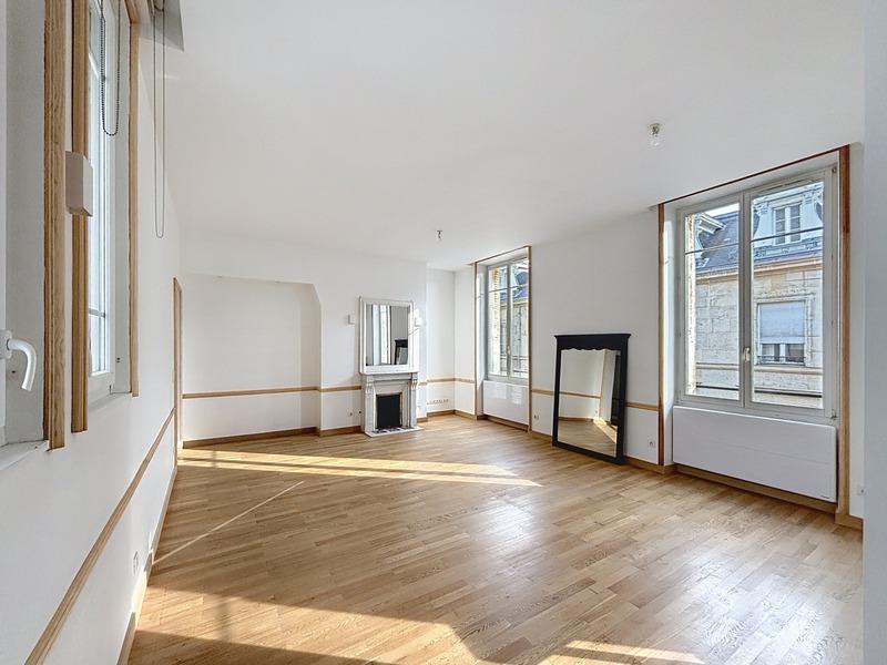 Appartement ancien - 121 m² - 6 pièces