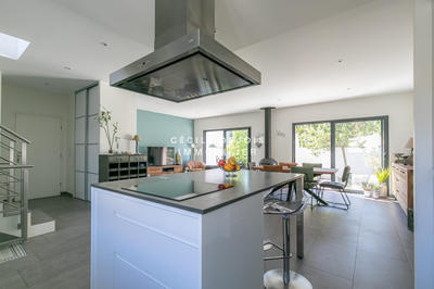 Maison contemporaine - 150 m² - 7 pièces