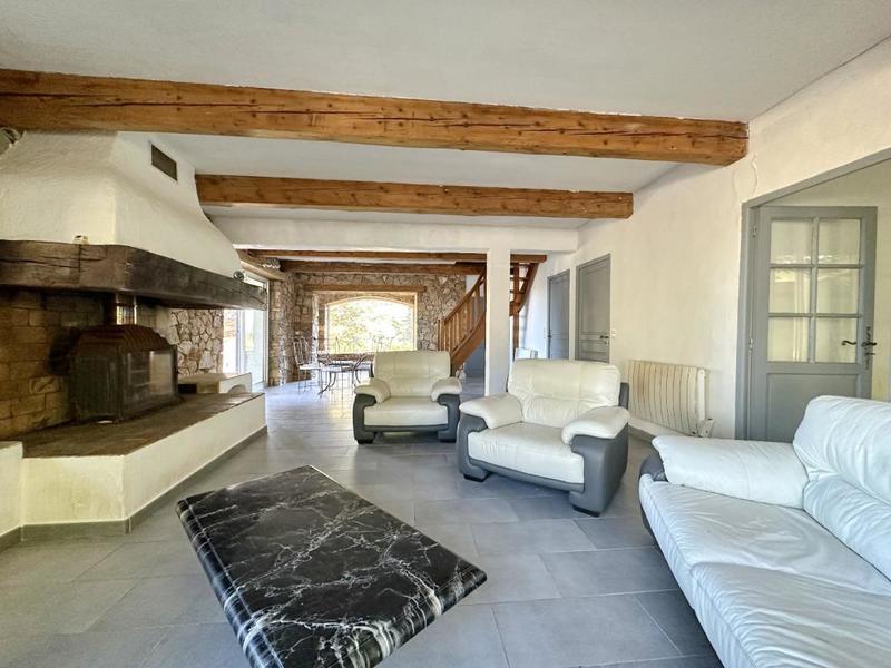 Mas - 195 m² - 7 pièces