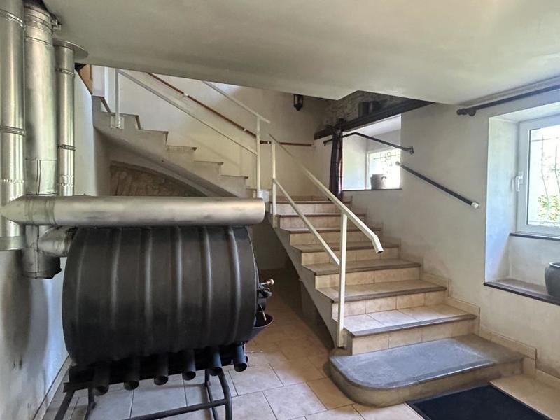 Maison - 290 m² - 12 pièces