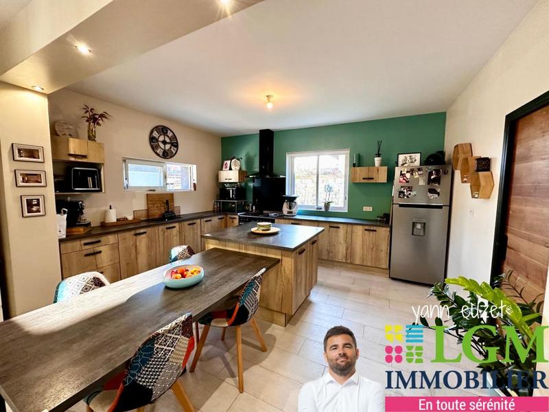 Maison - 105 m² - 4 pièces