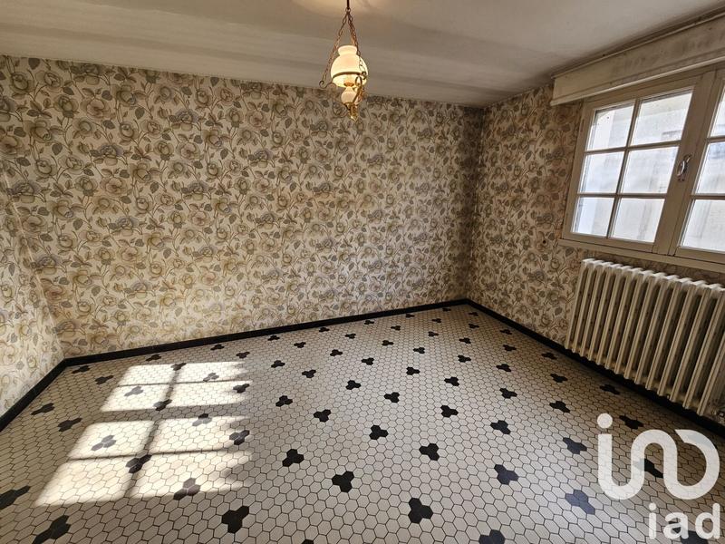 Maison - 220 m² - 14 pièces