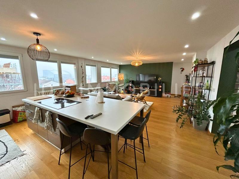 Appartement - 101 m² - 5 pièces