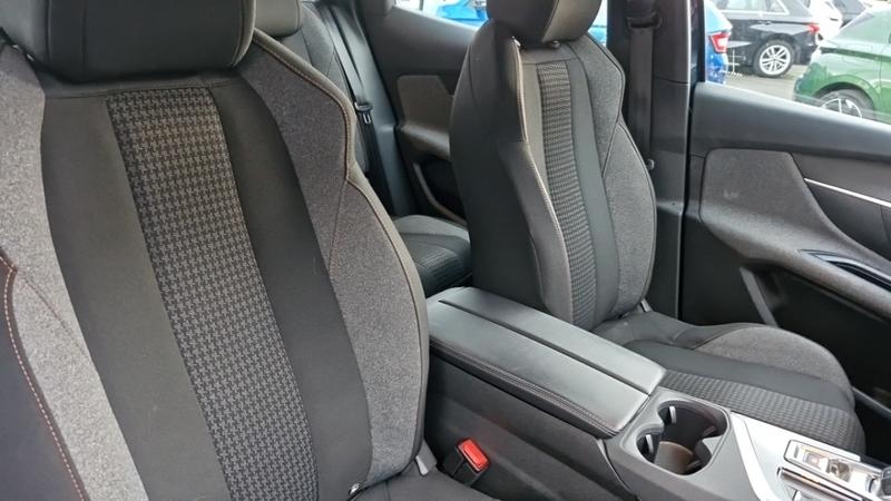 Peugeot 3008 Bluehdi 130ch Ss Eat8 Active Pack