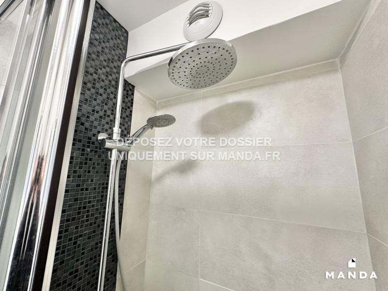 Chambre - 10 m² - 5 pièces