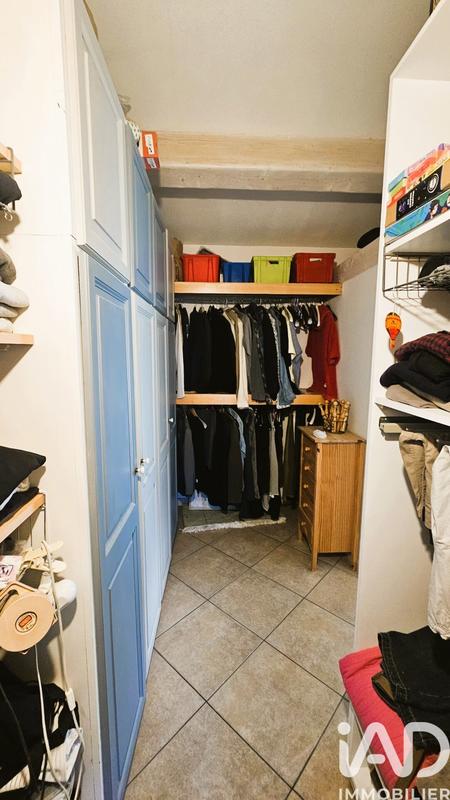 Maison - 200 m² - 6 pièces