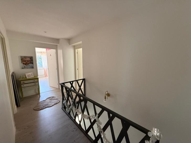 Maison - 180 m² - 5 pièces