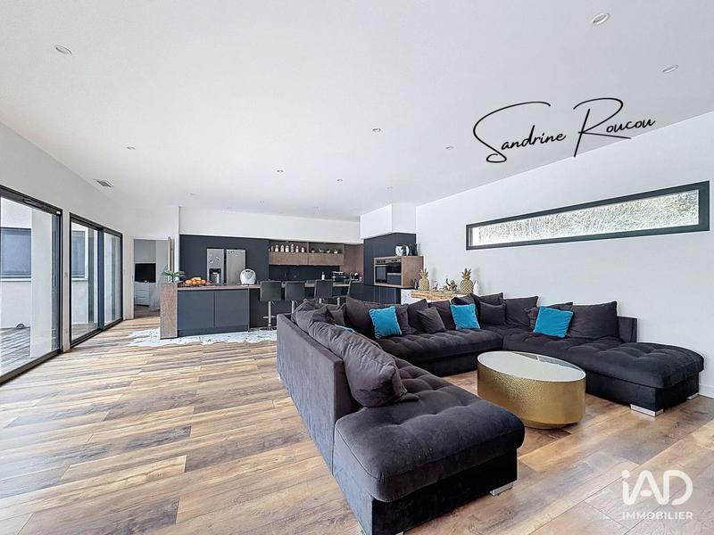 Maison - 155 m² - 5 pièces