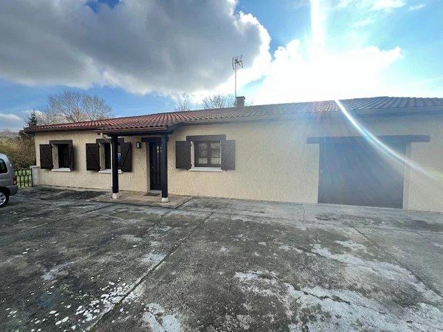 Maison de village - 100 m² - 4 pièces