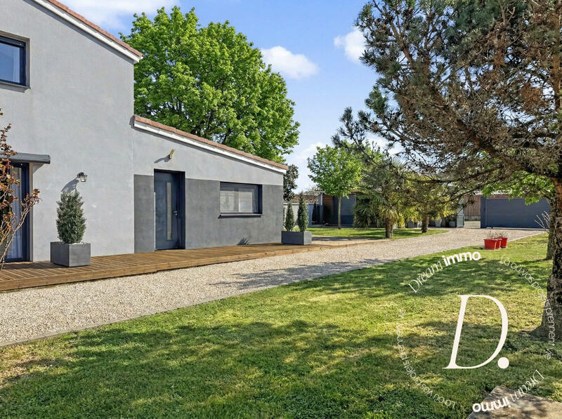 Maison - 108 m² - 4 pièces